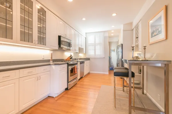 pacific heights house.jpg